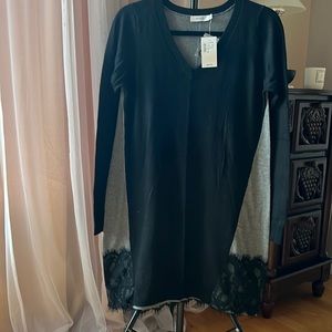 NWT Black and Grey V-Neck Tunic Sweater